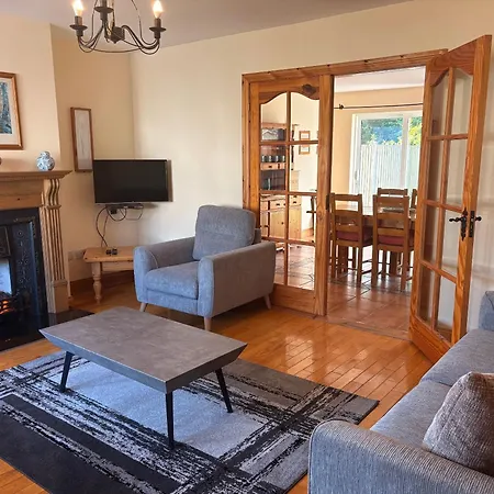 Apartment Convenient Spacious 3 Bedroom In Town Kenmare