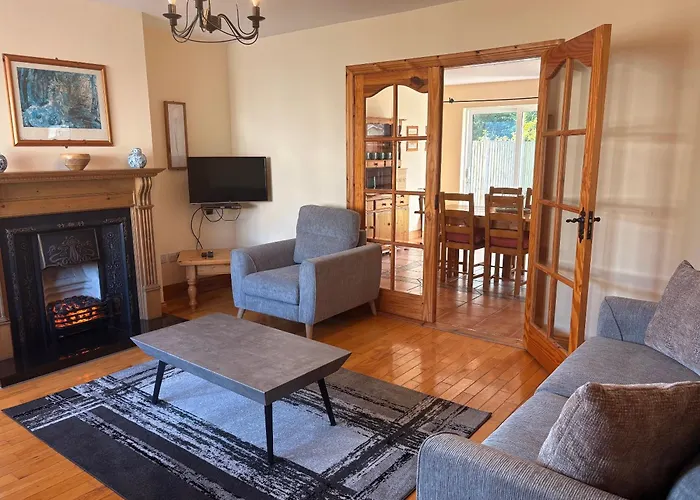 Dom wakacyjny Convenient Spacious 3 Bedroom In Town Kenmare